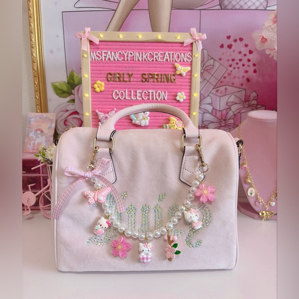 Coquette Spring Hello Kitty Purse Chain - Picture 2 of 2